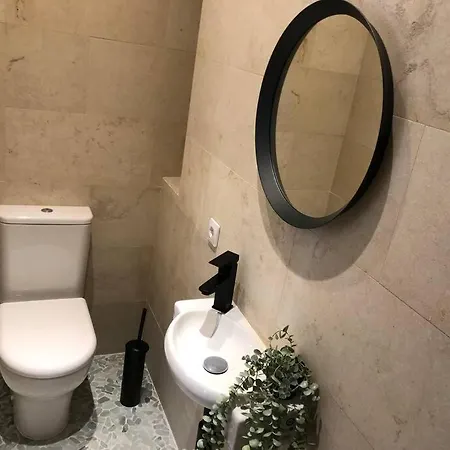 Gertrudes Apartment *
